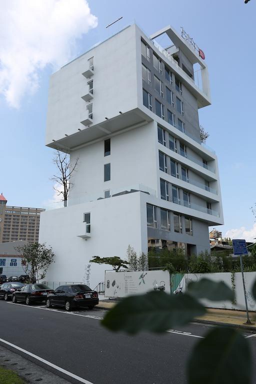 Hotel Day Plus Teascape Chiayi City Exterior photo