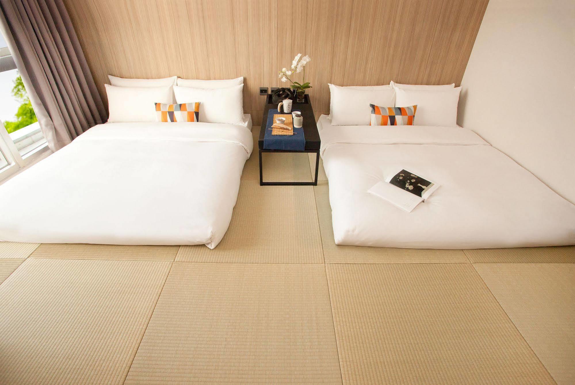 Hotel Day Plus Teascape Chiayi City Exterior photo