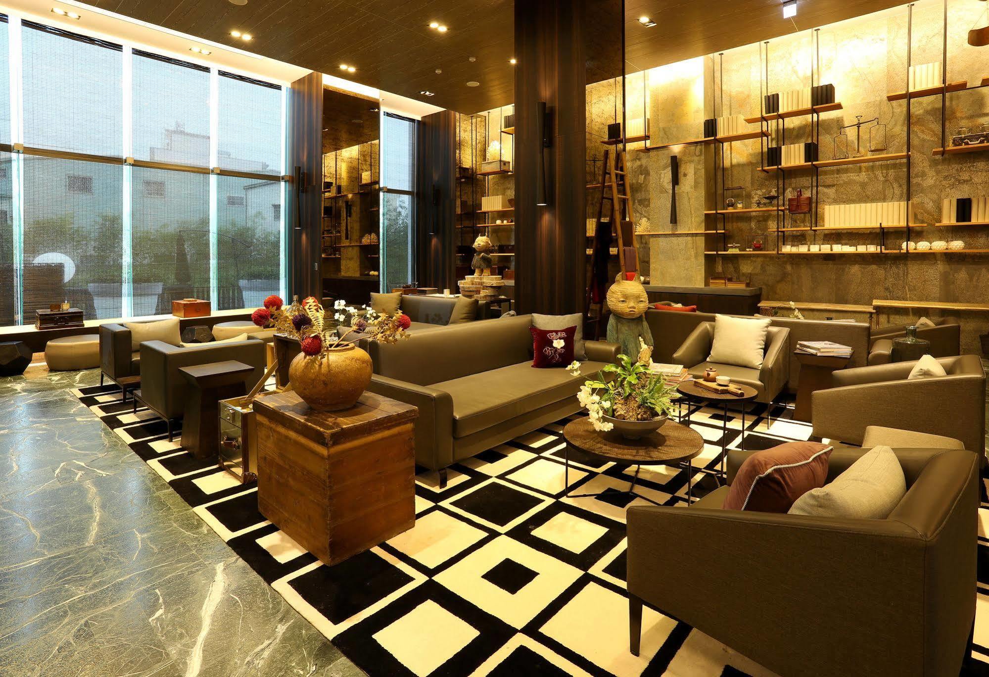 Hotel Day Plus Teascape Chiayi City Exterior photo