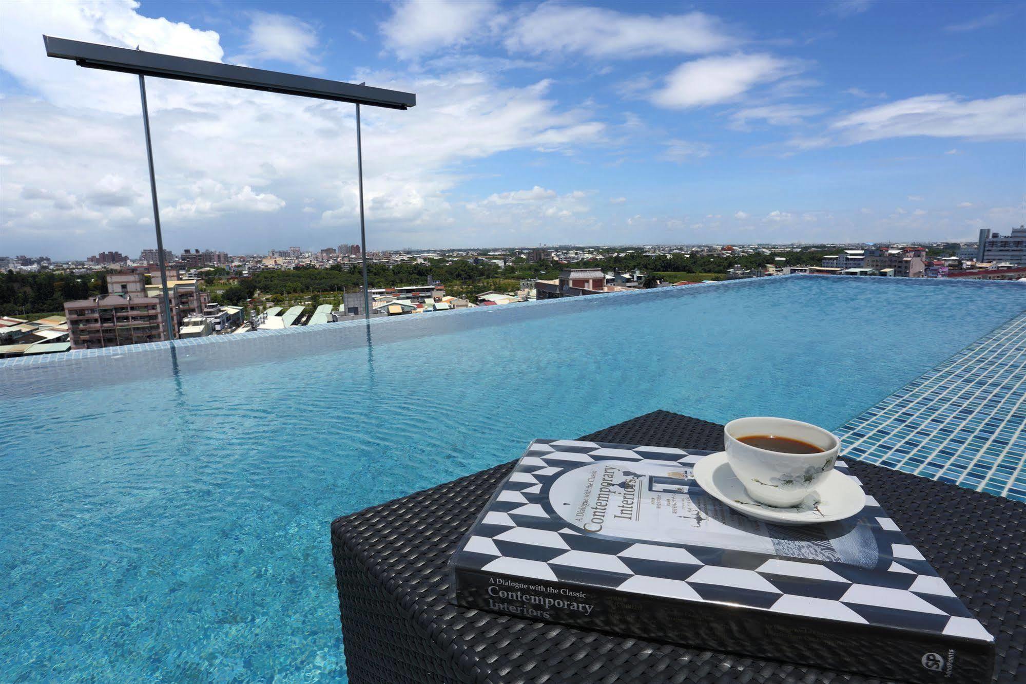 Hotel Day Plus Teascape Chiayi City Exterior photo